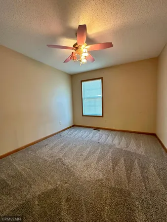 $2,300 | 1760 Riverside Drive, Shakopee, MN 55379