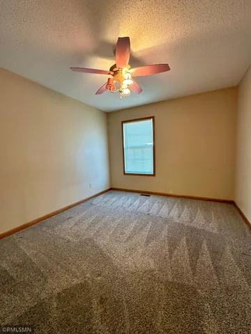 $2,300 | 1760 Riverside Drive, Shakopee, MN 55379