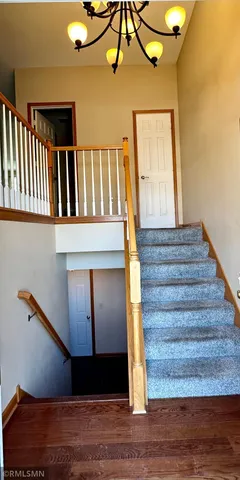 $2,300 | 1760 Riverside Drive, Shakopee, MN 55379