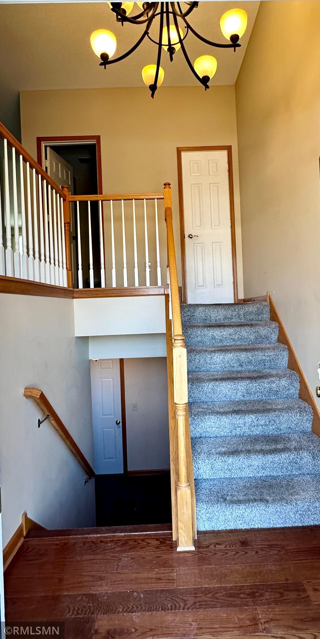 1760 Riverside Drive Shakopee, MN 55379 - Photo 2 of 24