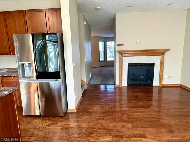 $2,300 | 1760 Riverside Drive, Shakopee, MN 55379