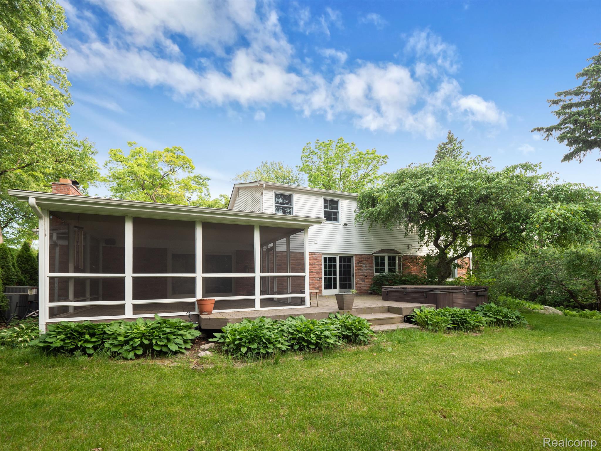 130 Guilford Road Bloomfield Hills, MI 48304 - Photo 34 of 38 Gallery Image 34