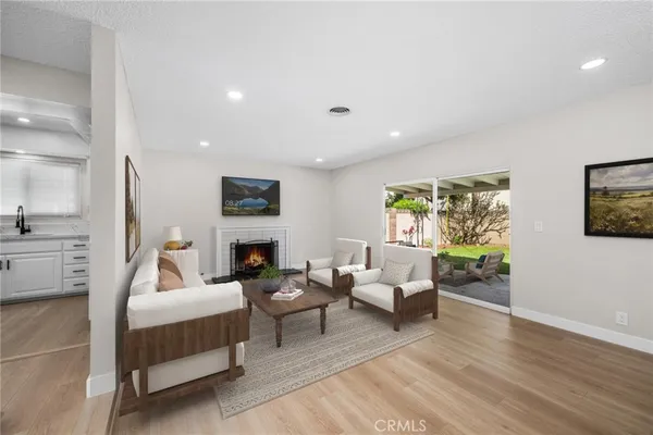 $1,099,000 | 9826 St George Circle, Cypress, CA 90630