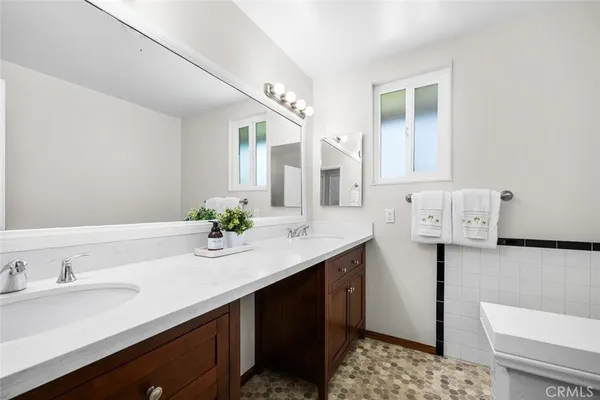 $1,099,000 | 9826 St George Circle, Cypress, CA 90630