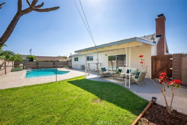 $1,099,000 | 9826 St George Circle, Cypress, CA 90630