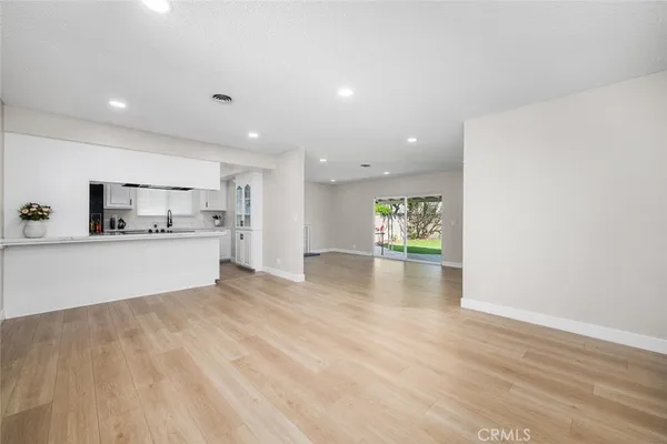 $1,099,000 | 9826 St George Circle, Cypress, CA 90630