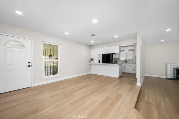 $1,099,000 | 9826 St George Circle, Cypress, CA 90630