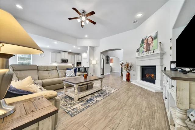 $639,500 | 32918 Franklin Brooks Drive, Fulshear, TX 77423