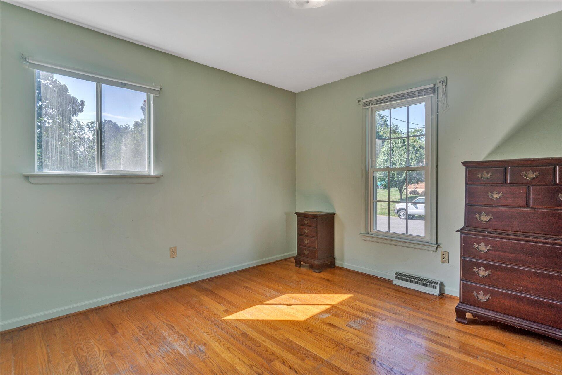 2611 Beaver Brook Road Salem, VA 24153 - Photo 13 of 25 11-DSC5810