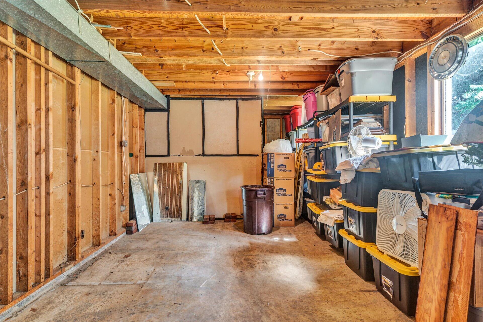 2611 Beaver Brook Road Salem, VA 24153 - Photo 22 of 25 20-DSC5840