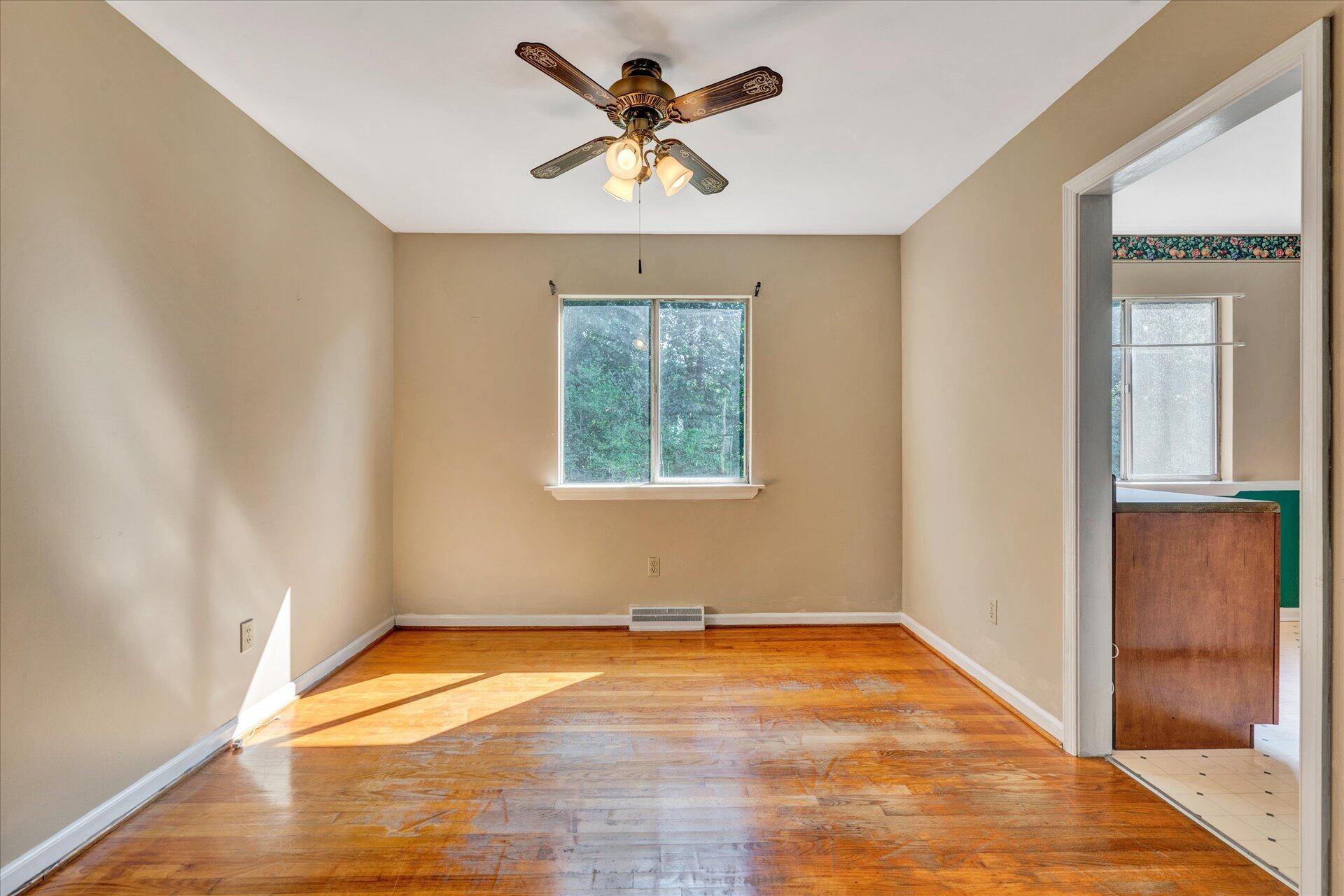 2611 Beaver Brook Road Salem, VA 24153 - Photo 7 of 25 05-DSC5792
