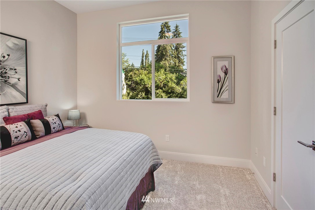 22208 17th Avenue West, Unit 4 Bothell, WA 98021 - Photo 31 of 37