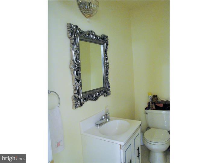 301 Highland Road Cheltenham, PA 19012 - Photo 7 of 25 Half Bath