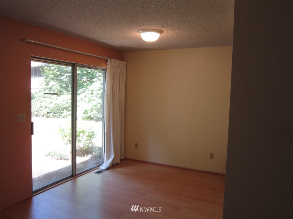 7413 Fairview Road Southwest, Unit 25 Olympia, WA 98512 - Photo 3 of 10 Gallery Image 3