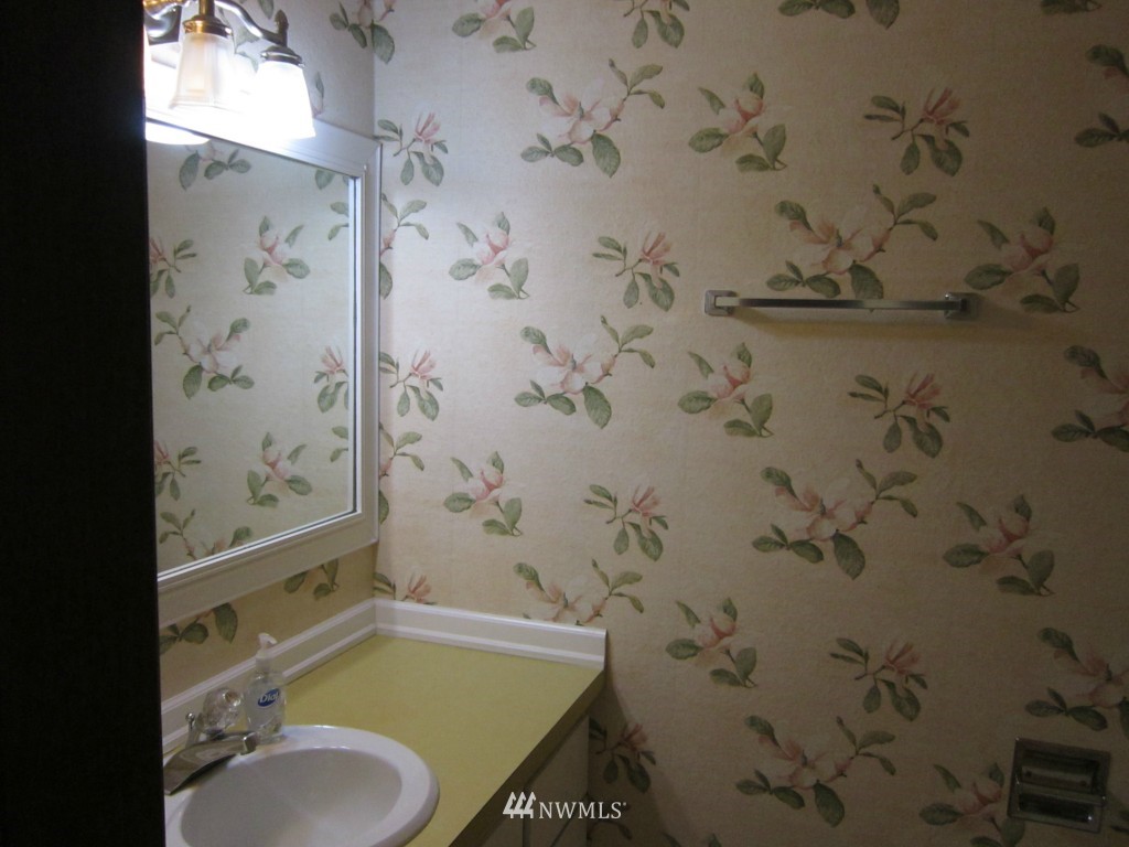 7413 Fairview Road Southwest, Unit 25 Olympia, WA 98512 - Photo 5 of 10 Gallery Image 5