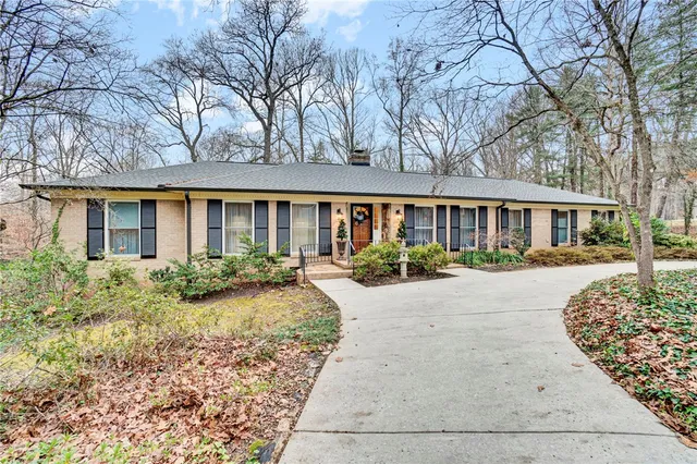 $474,900 | 106 Hillandale Road, Pendleton, SC 29670