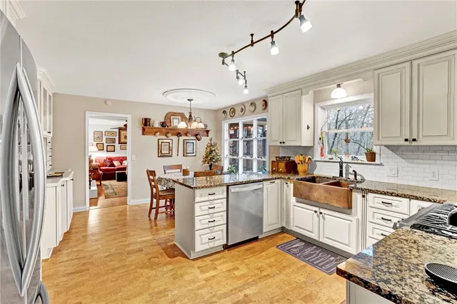 $474,900 | 106 Hillandale Road, Pendleton, SC 29670