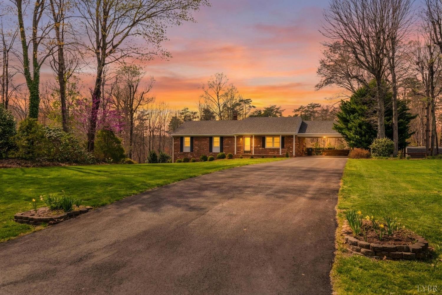 129 Quail Ridge Drive Altavista, VA 24517 - Photo 67 of 76 a front view of house with yard and green space