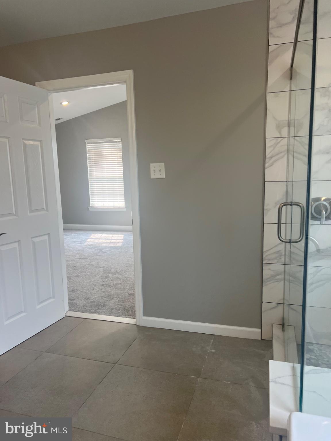 18 Bryce Road Berlin, NJ 08009 - Photo 27 of 31 Modern bathroom with serene access.