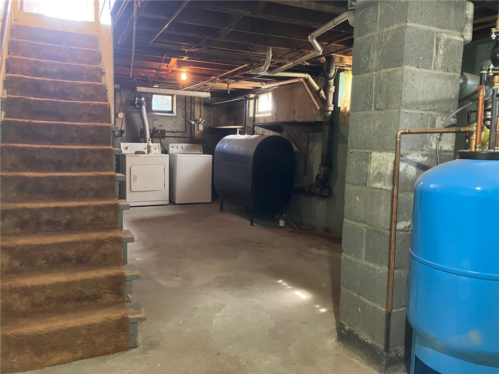 56 Arthur Street Pawtucket, RI 02860 - Photo 15 of 21