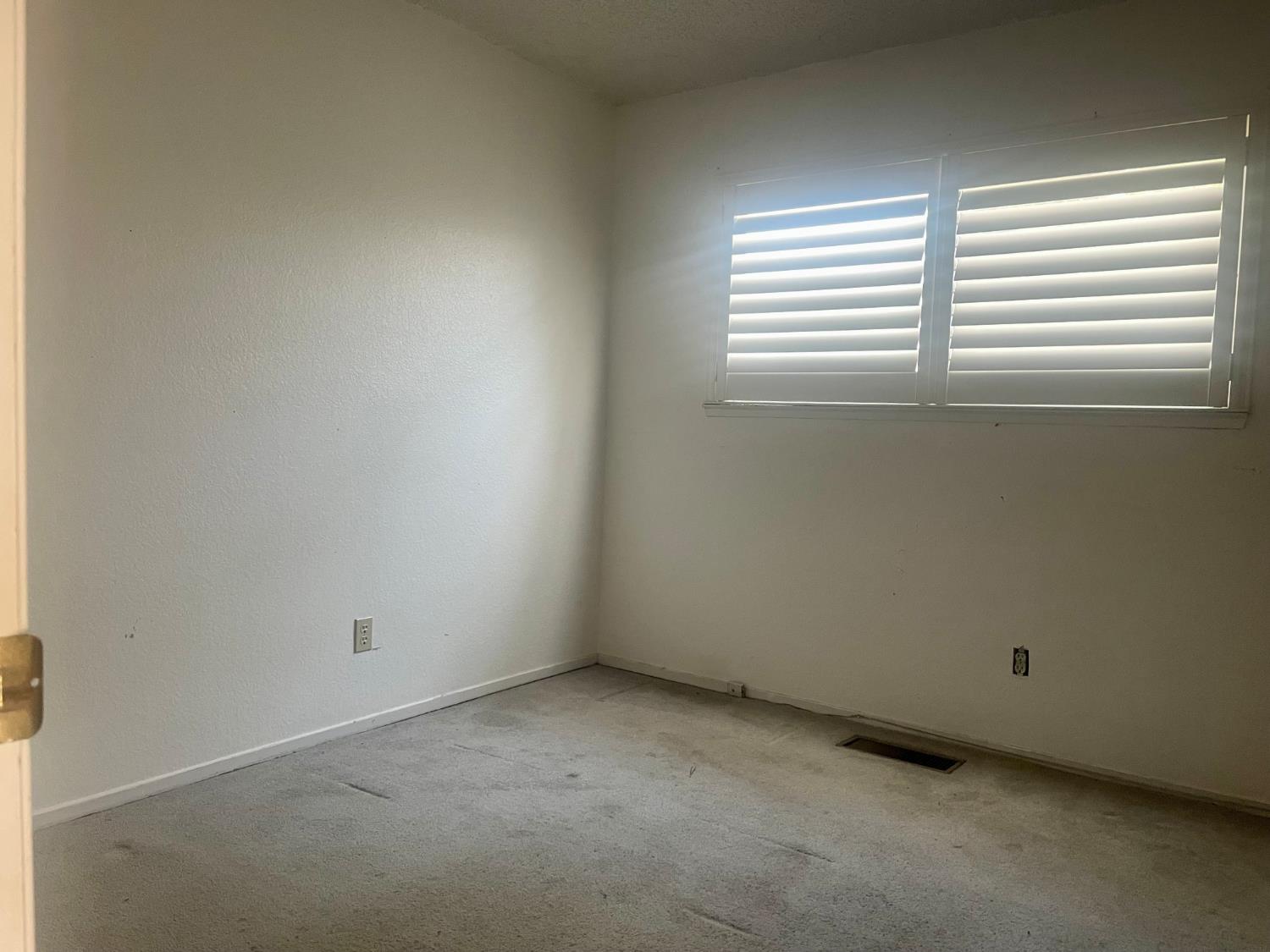2901 Hagen Way Modesto, CA 95355 - Photo 15 of 20
