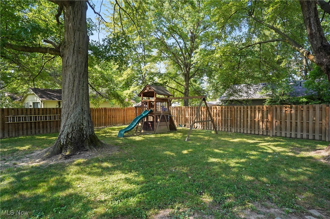 10751 Gate Post Road Strongsville, OH 44149 - Photo 41 of 44 Gallery Image 41