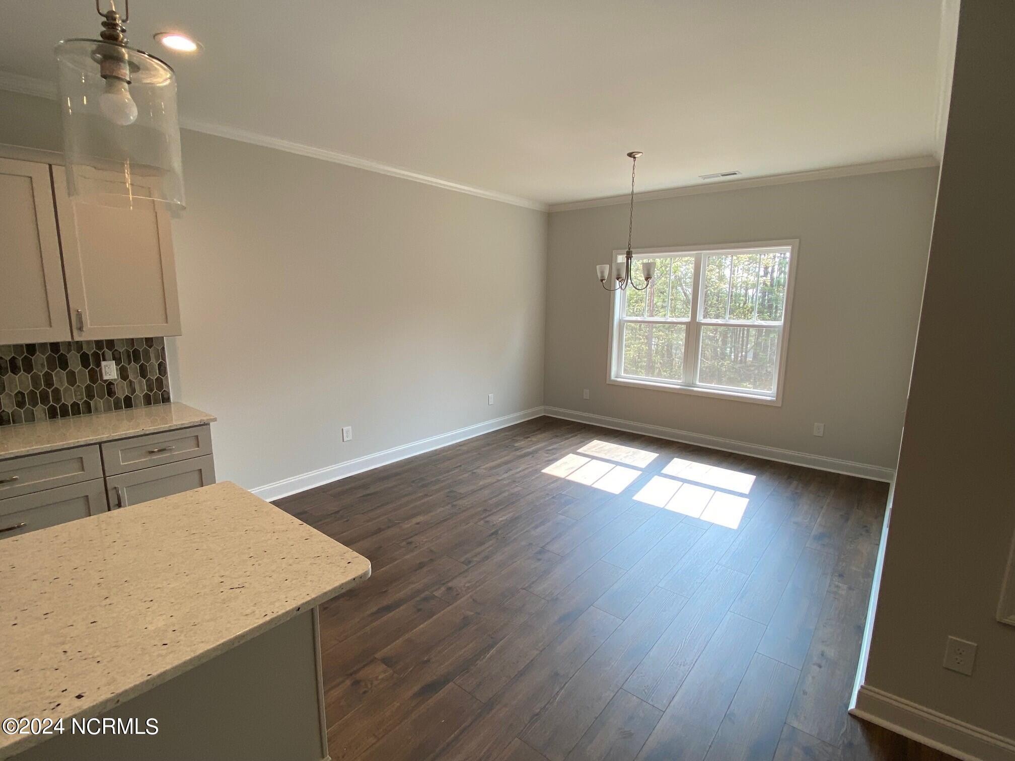 197 Longleaf Drive West End, NC 27376 - Photo 8 of 31 final dining