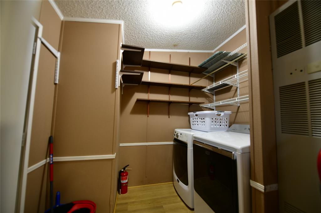 9951 John Flowers Road Wills Point, TX 75169 - Photo 9 of 30