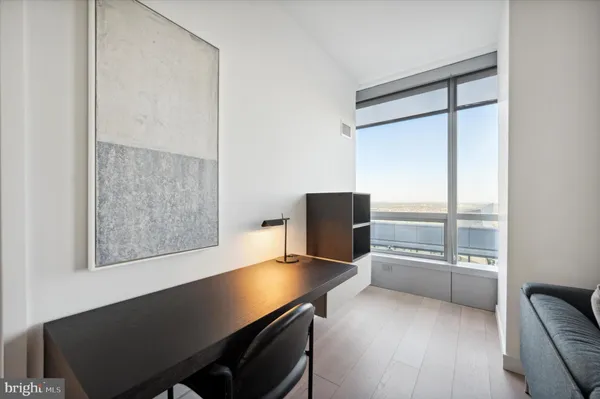 $4,520 | 2930 Walnut Street, Unit 3723, Philadelphia, PA 19104
