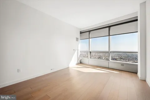 $3,665 | 2930 Walnut Street, Unit 3723, Philadelphia, PA 19104