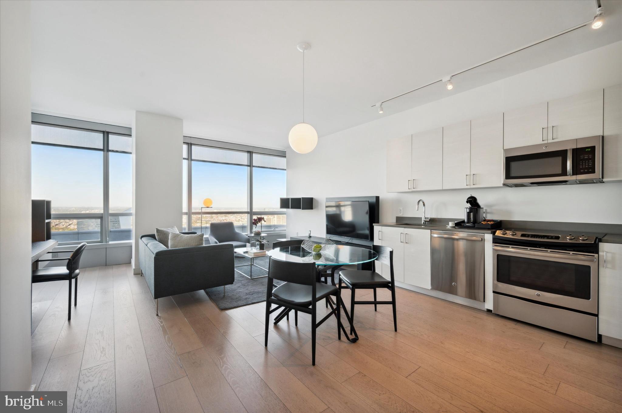 2930 Walnut Street, Unit 3723 Philadelphia, PA 19104 - Photo 7 of 33