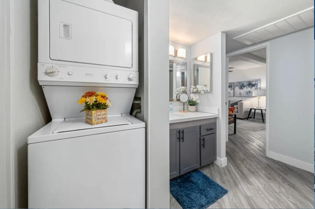 5959 West Greenway Road, Unit 1 Glendale, AZ 85306 - Photo 8 of 15 Photo #8