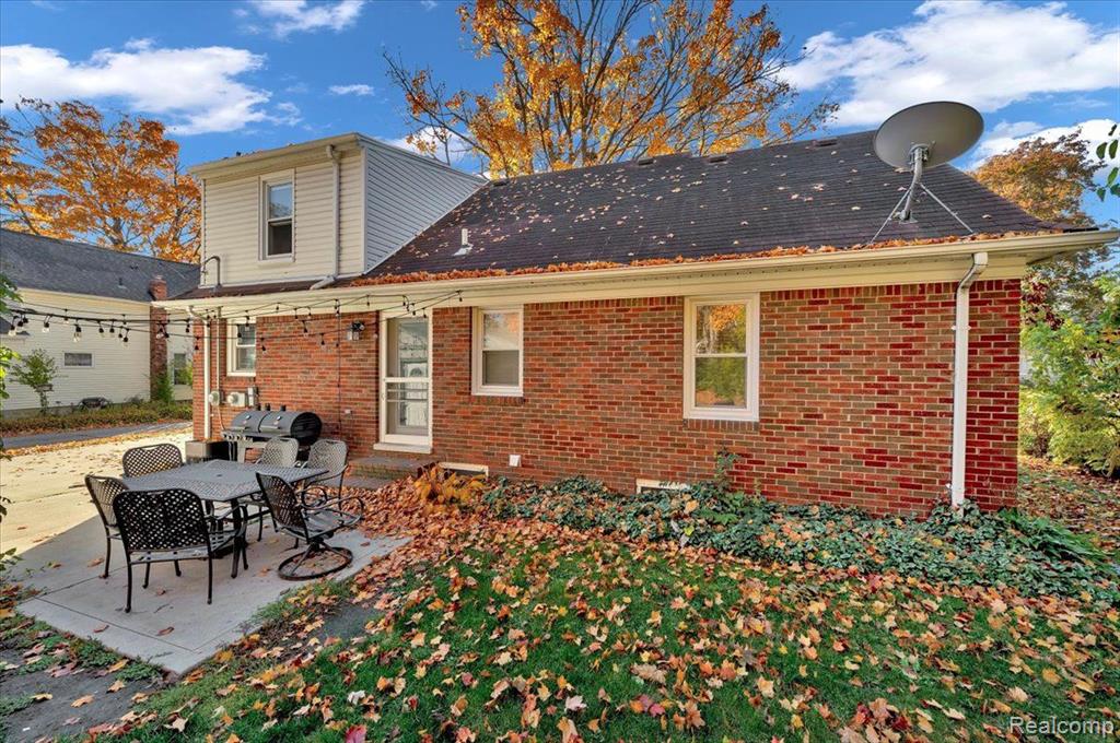 198 Benjamin Street Romeo, MI 48065 - Photo 9 of 40