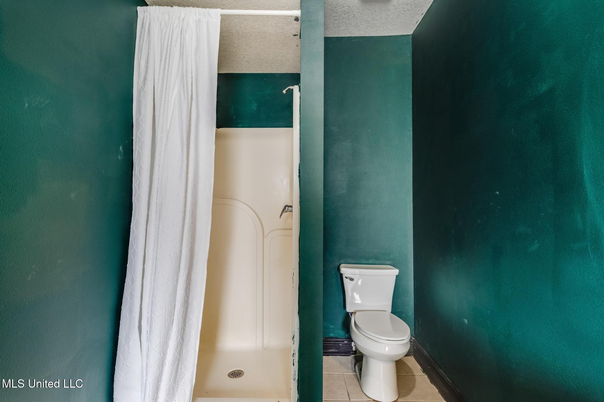 11237 Coleman Road Gulfport, MS 39503 - Photo 15 of 33 IMG_2976