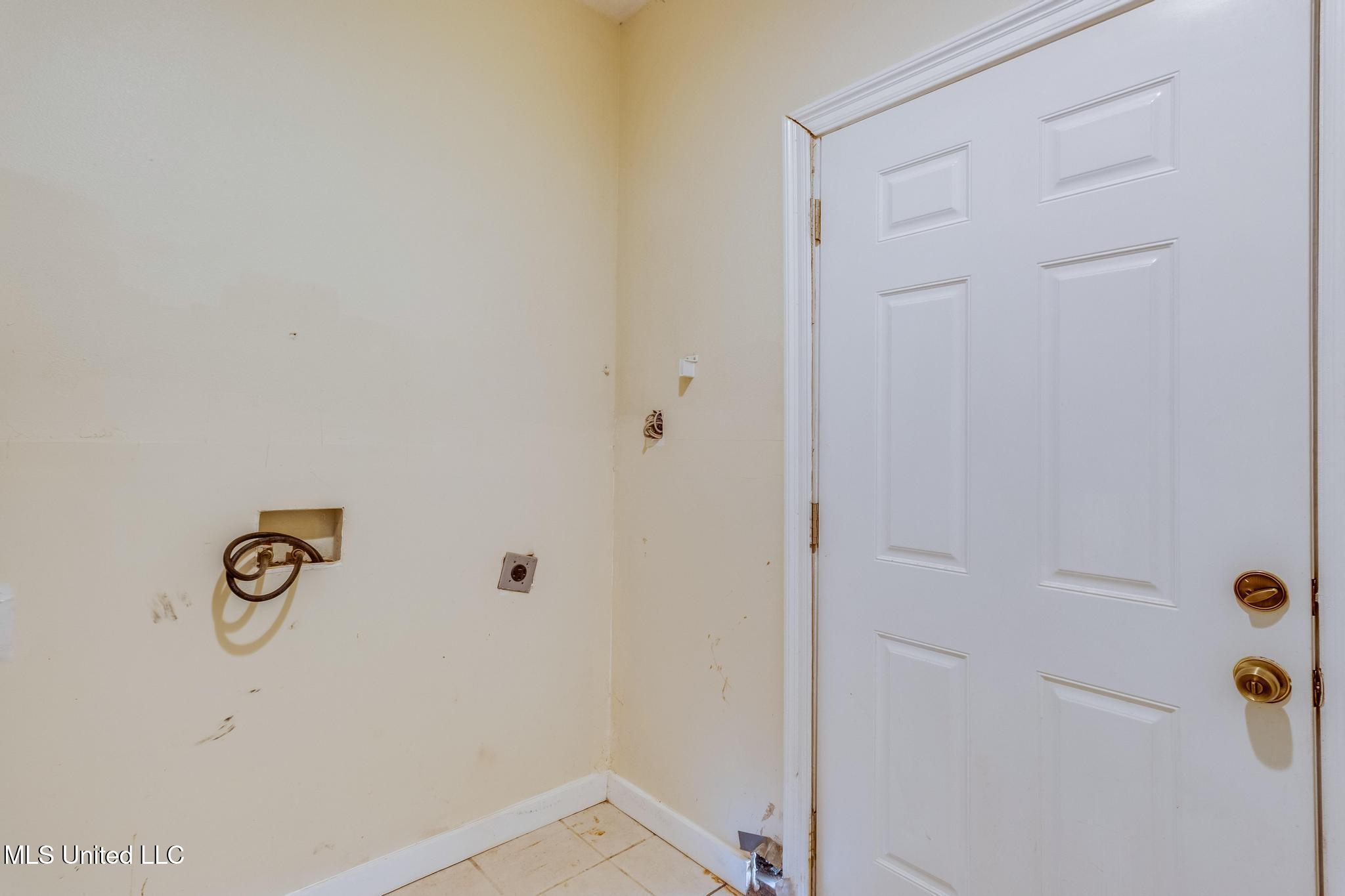 11237 Coleman Road Gulfport, MS 39503 - Photo 21 of 33 IMG_2979