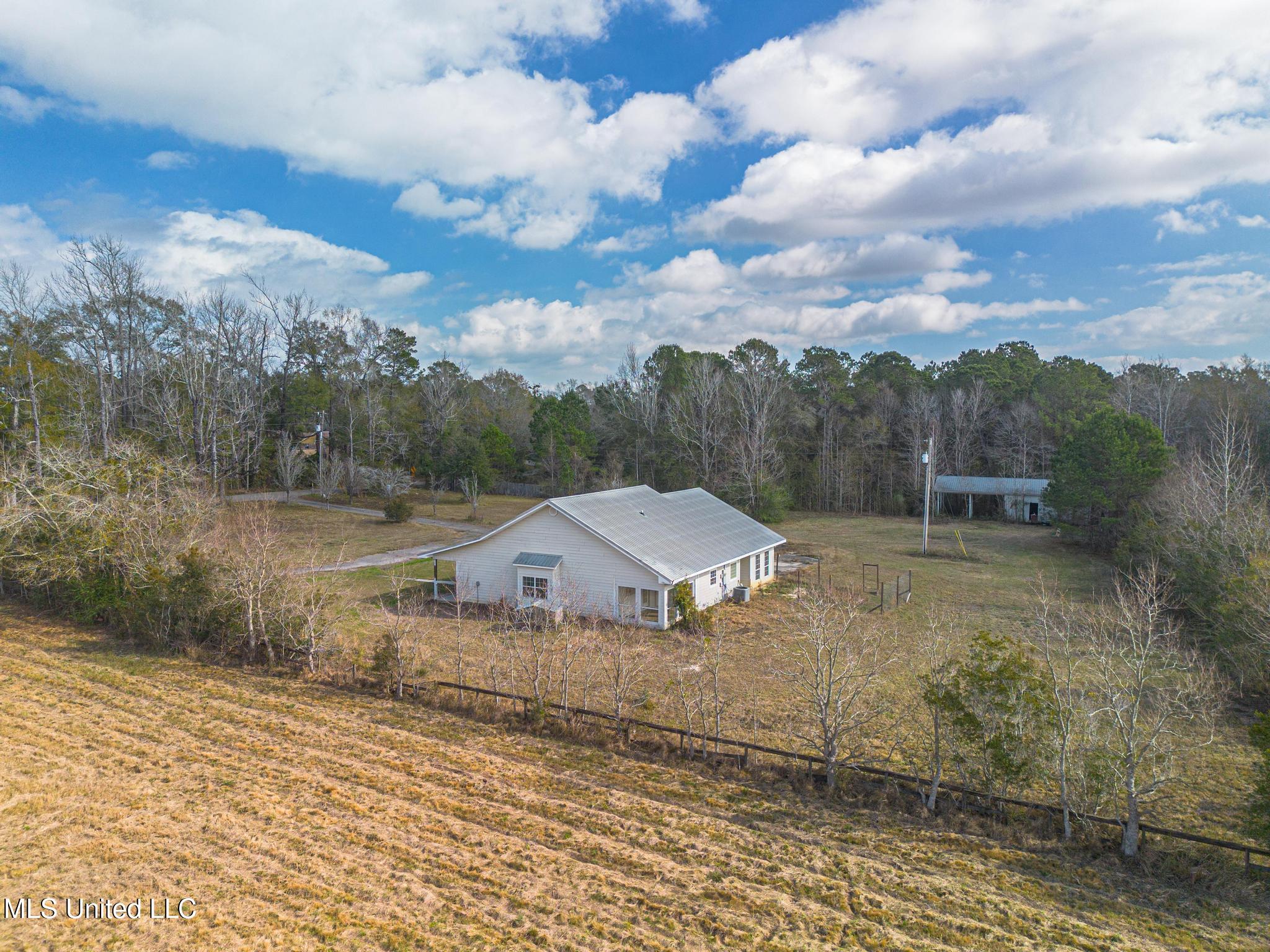 11237 Coleman Road Gulfport, MS 39503 - Photo 28 of 33 2-4