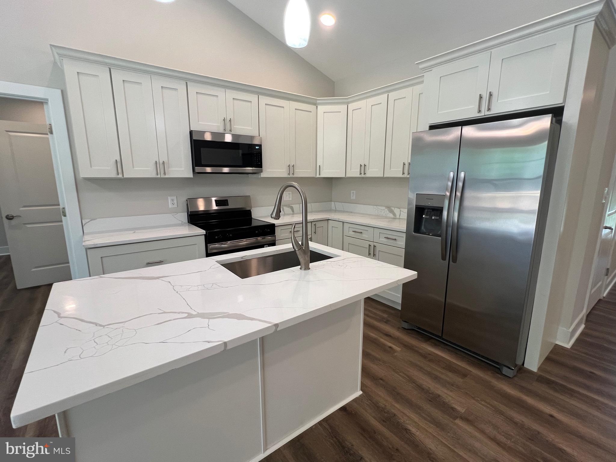 171 Wildwood Road Colonial Beach, VA 22443 - Photo 2 of 41 Beautiful Kitchen