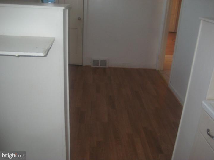 547 East Tabor Road Philadelphia, PA 19120 - Photo 3 of 18