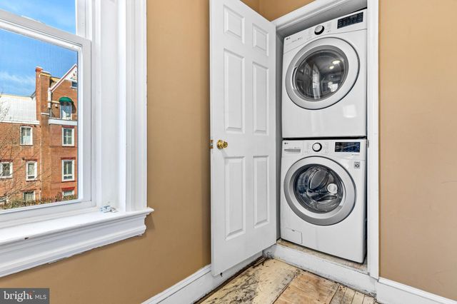 a picture of a room with a bench