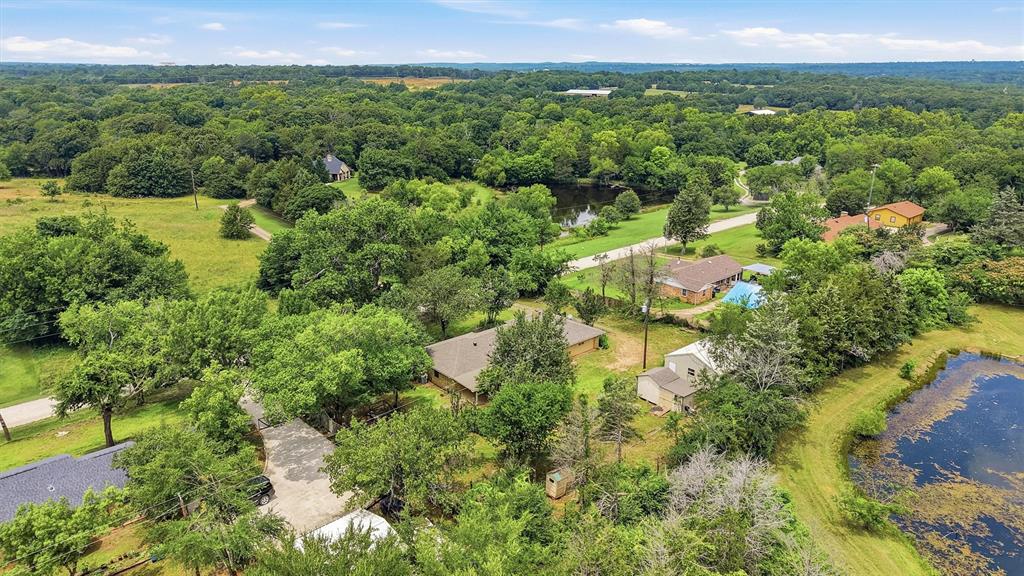 510 Cleve Cole Road Denison, TX 75021 - Photo 5 of 39