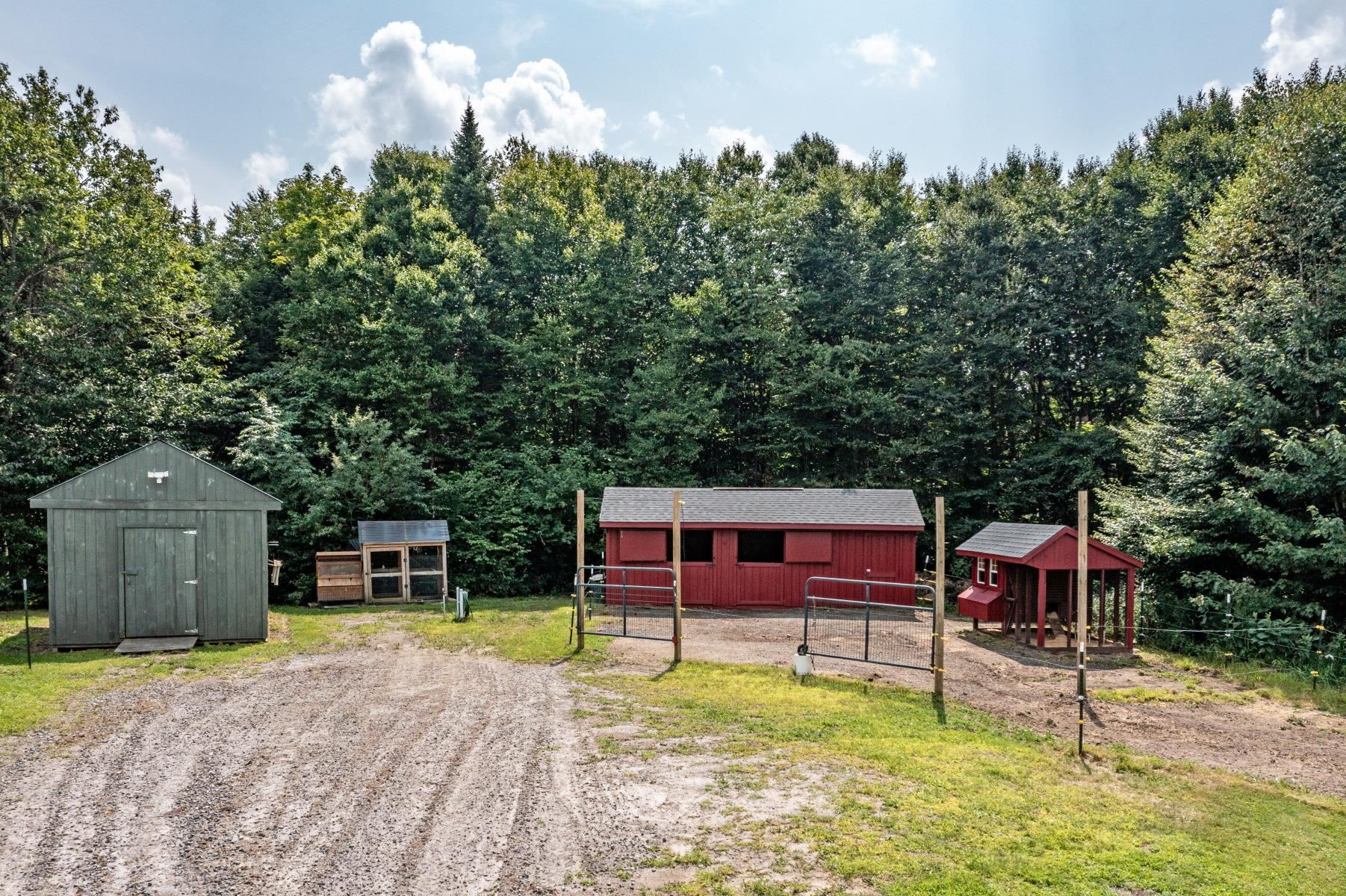544 Cahoon Farm Road Walden, VT 05873 - Photo 11 of 56