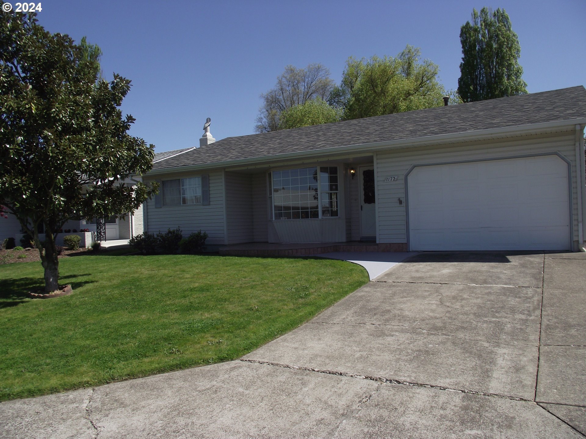 1172 Randolph Road Woodburn, OR 97071 - Photo 2 of 16 Gallery Image 2