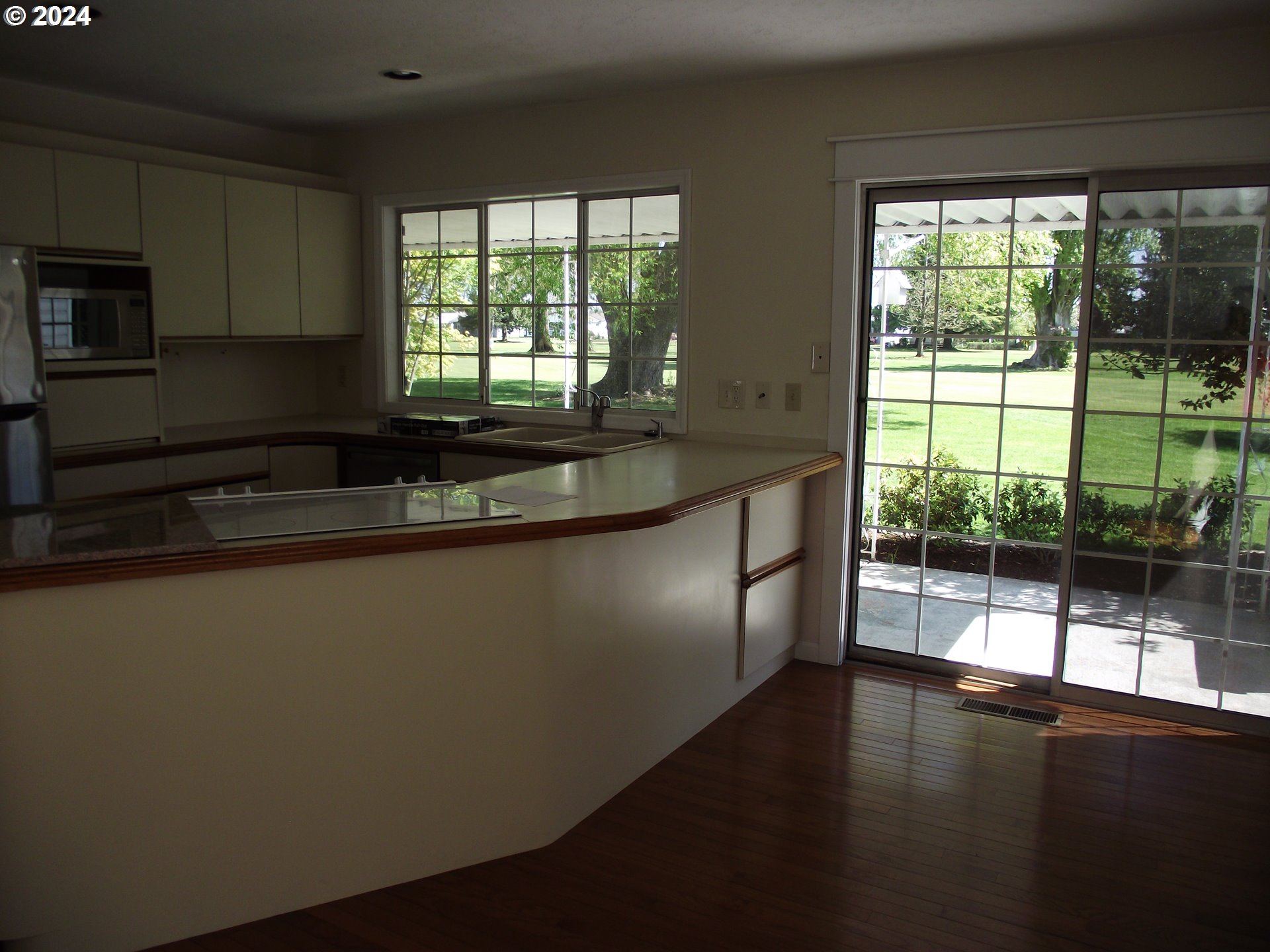 1172 Randolph Road Woodburn, OR 97071 - Photo 7 of 16 Gallery Image 7