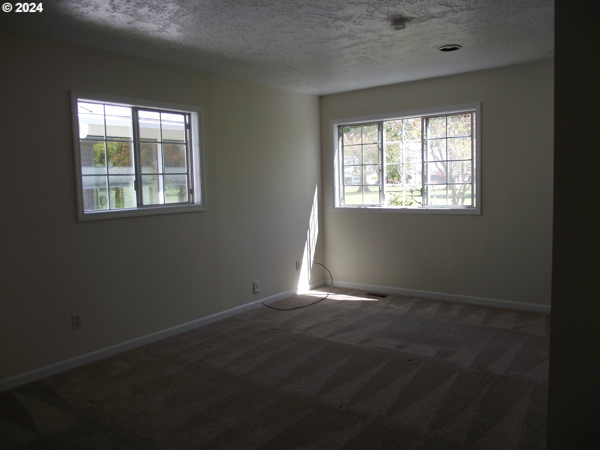 1172 Randolph Road Woodburn, OR 97071 - Photo 10 of 16 Gallery Image 10