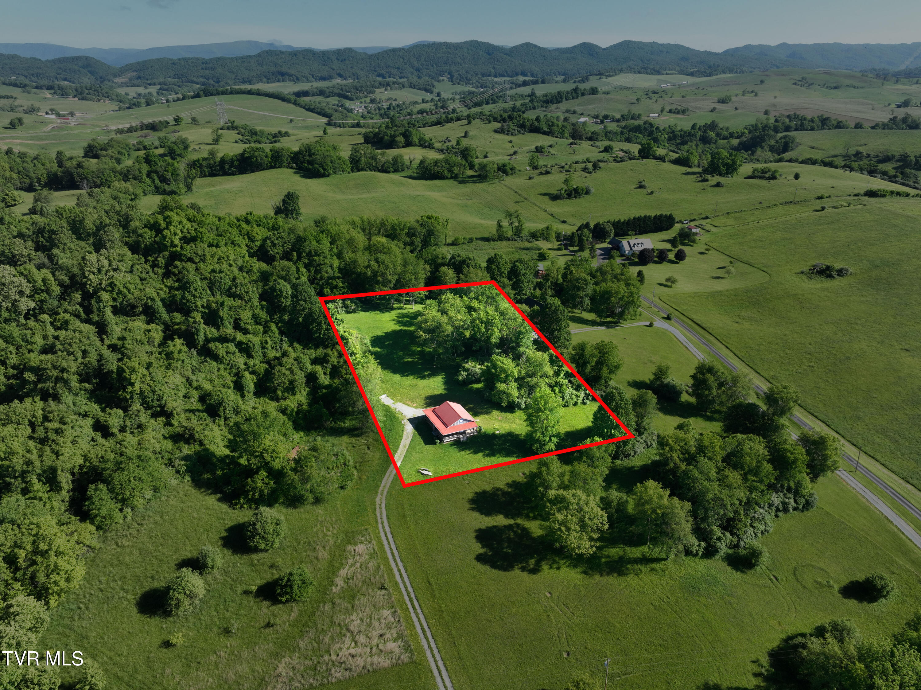 36091 Glove Drive Glade Spring, VA 24340 - Photo 5 of 43 Glove Dr Drone CD-13 outline2