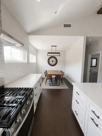 $3,900 | 11000 Penrose Street, Los Angeles, CA 91352