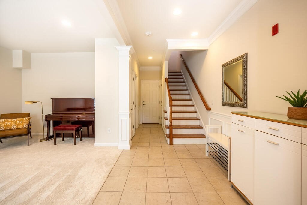 47 Jacob Way, Unit 47 Reading, MA 01867 - Photo 3 of 29