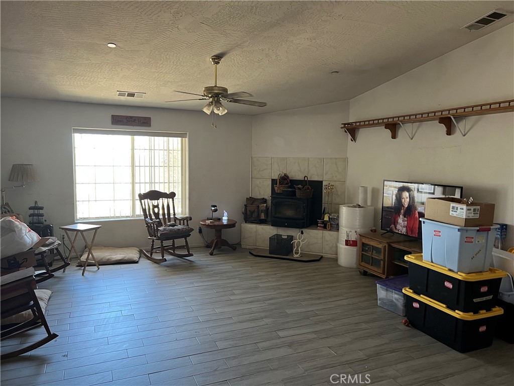 2825 Del Rosa Road Phelan, CA 92371 - Photo 9 of 40 Gallery Image 9