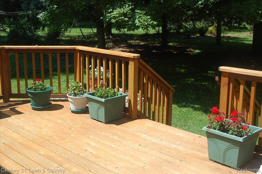 1230 Seville Road Rochester, MI 48309 - Photo 21 of 23 Seville Rochester Hills 046