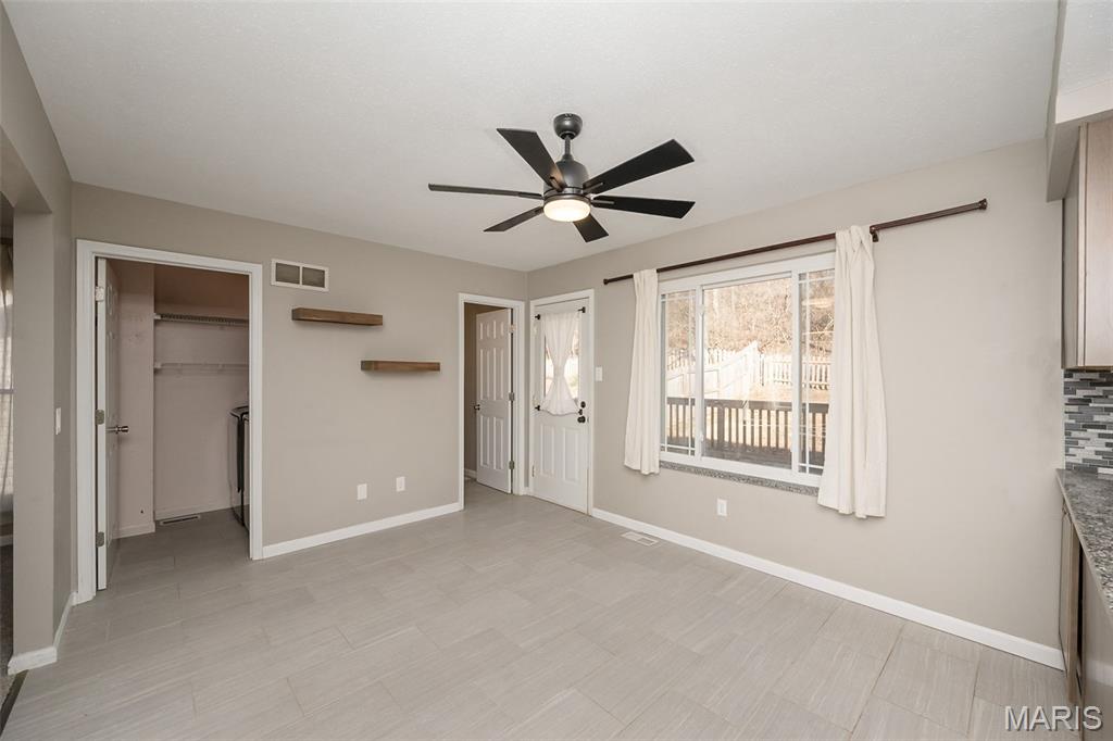 461 Elm Crossing Court Ballwin, MO 63021 - Photo 14 of 35